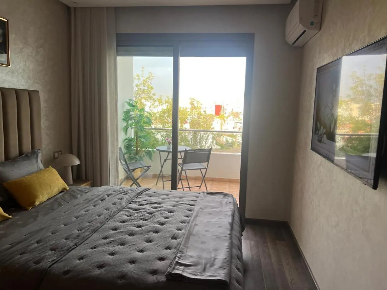 Appartement Neuf Climatise Avec Balcon A Maarif Anfa Касабланка Марокко